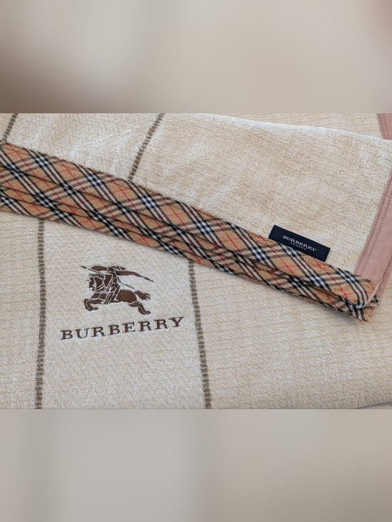 Burberry Other - Burberry Nova Check Blanket - EUC - Cream 77x54 Inches